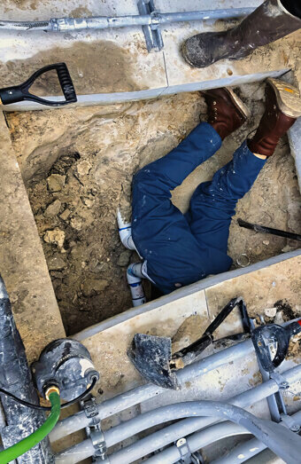 https://plumberincoogee.com.au/uploads/2025/06/commercial-plumbing-722681.jpg