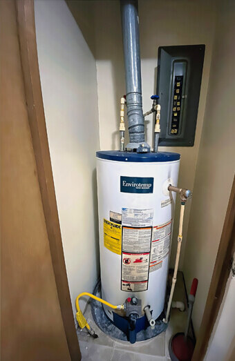 https://plumberincoogee.com.au/uploads/2025/06/hot-water-134456.jpg