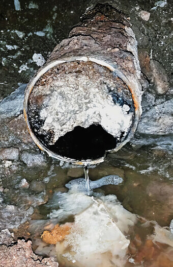 https://plumberincoogee.com.au/uploads/2025/06/plumbing-37494.jpg